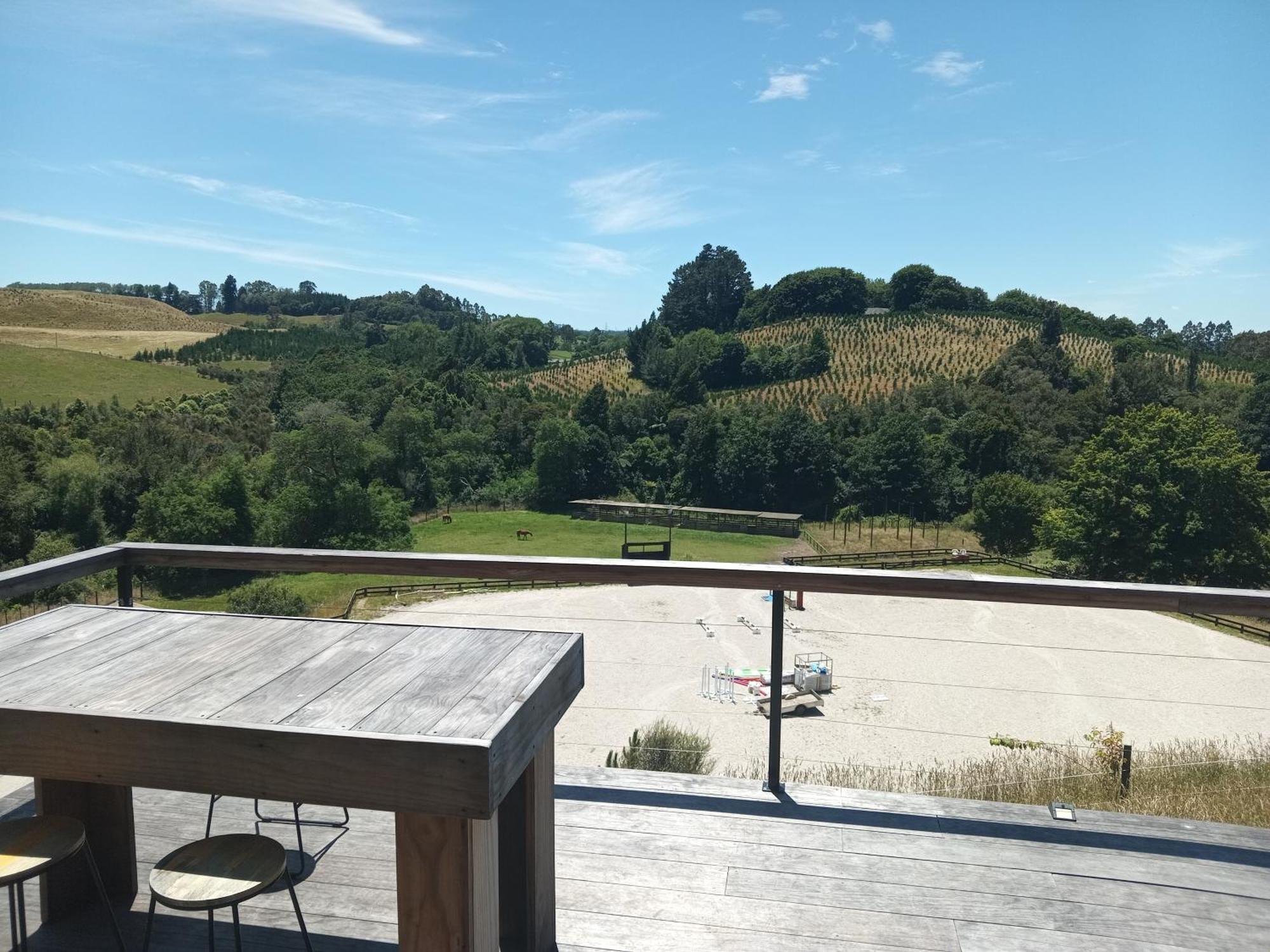 Oakridge Glamping Hotel Роторуа Екстериор снимка